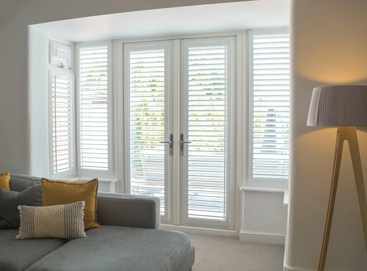 LL 2023 Perfect Fit Shutters Lite Cotton White Liv Main1